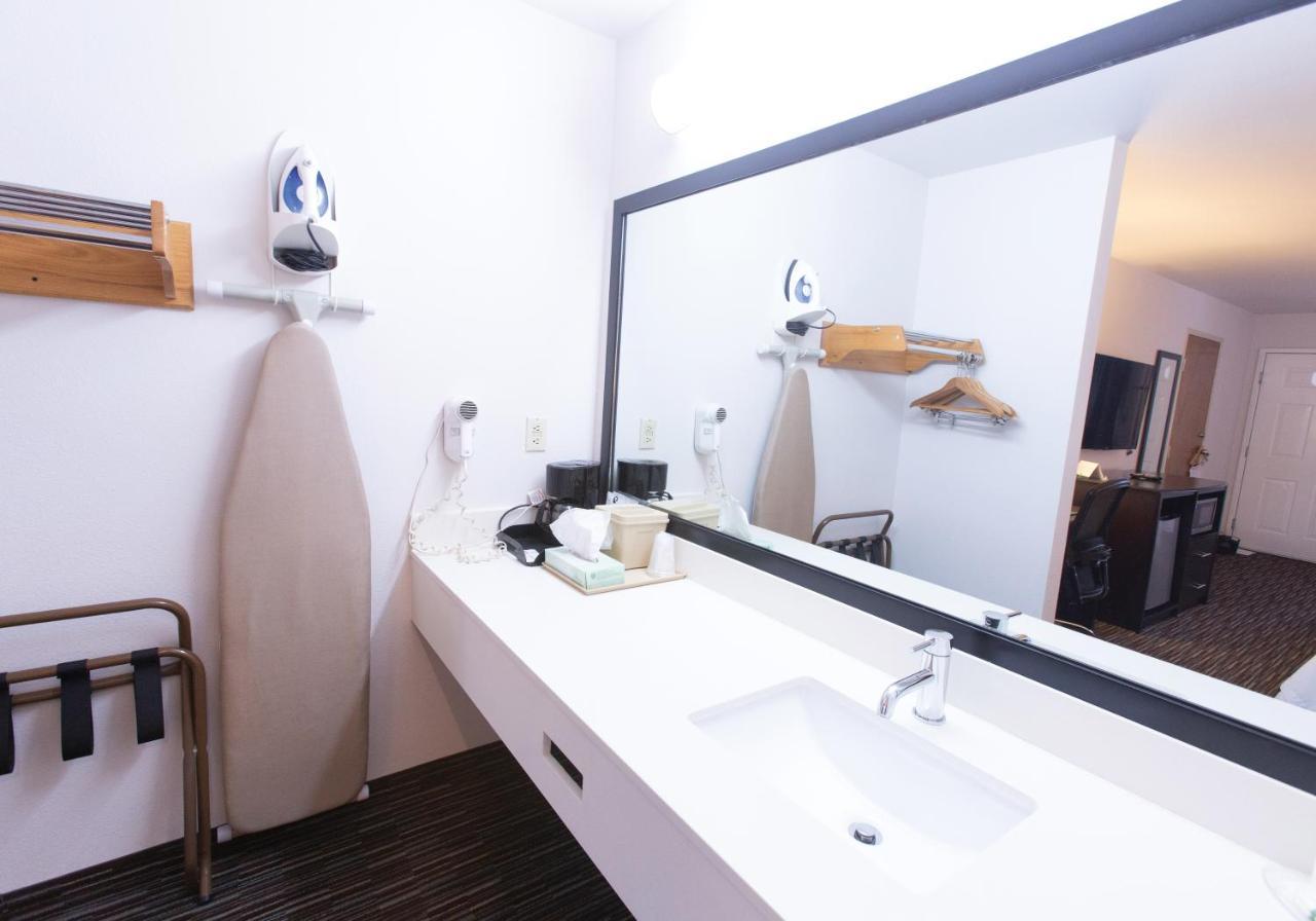 King Suite (Dorena),1007227435:JPEG