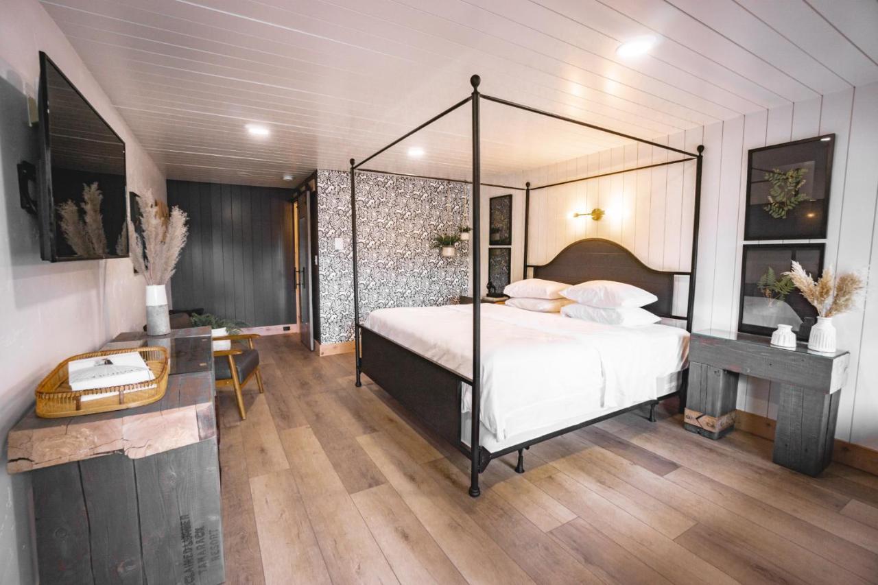 Deluxe King Room,1004893546:JPEG