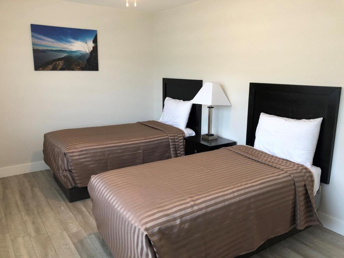 Deluxe Family Suite,1018015390:JPEG