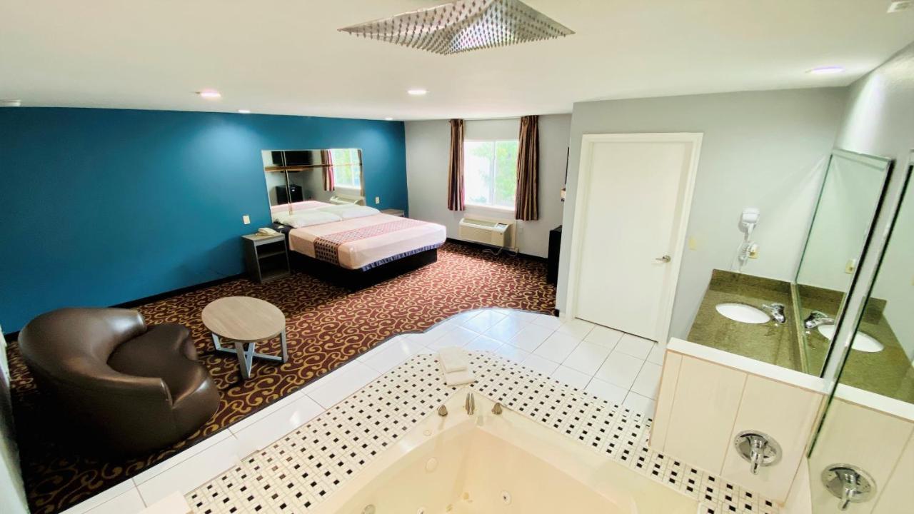 Suite con bañera de hidromasaje - Cama extragrande