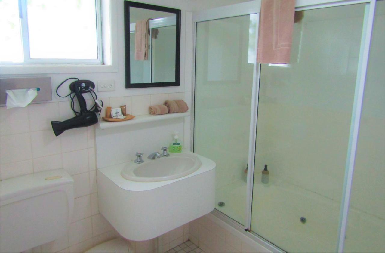 Deluxe Queen Room,1031347156:JPEG