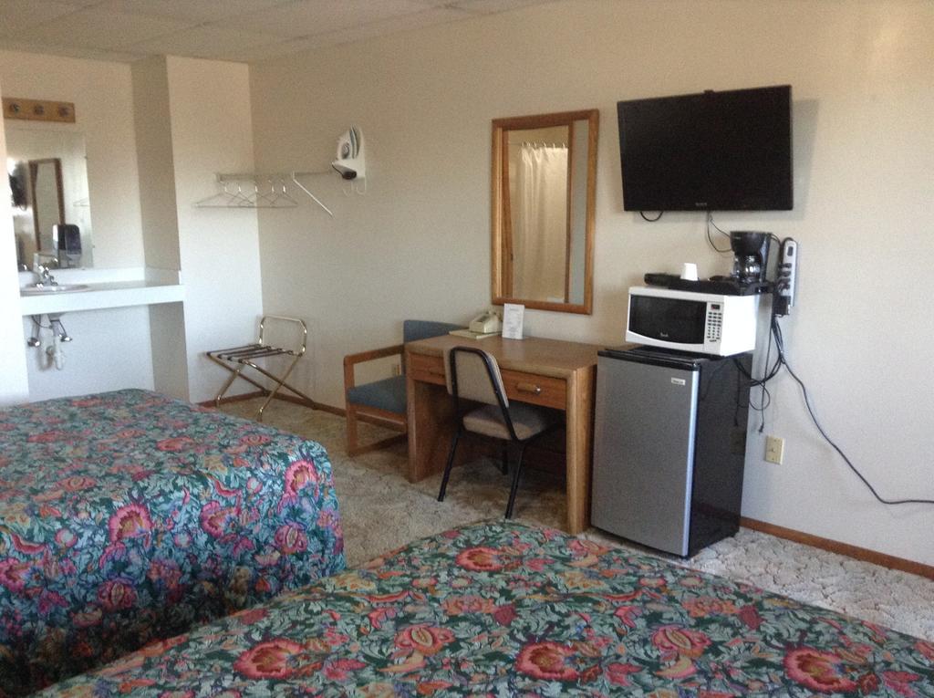 Double Room with Two Double Beds,106887216:JPEG