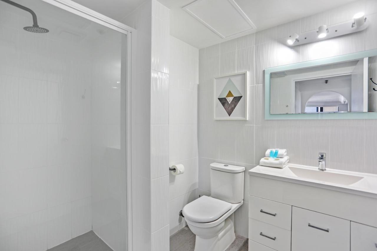 Two-Bedroom Apartment Partial Ocean & Hinterland View