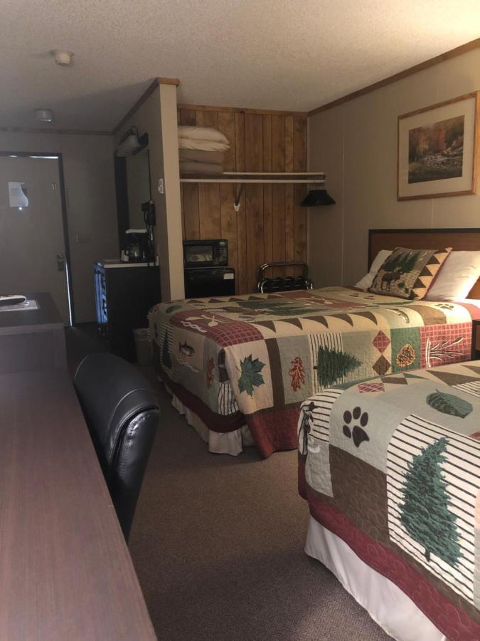 Queen Room with Two Queen Beds,1097135931:JPEG