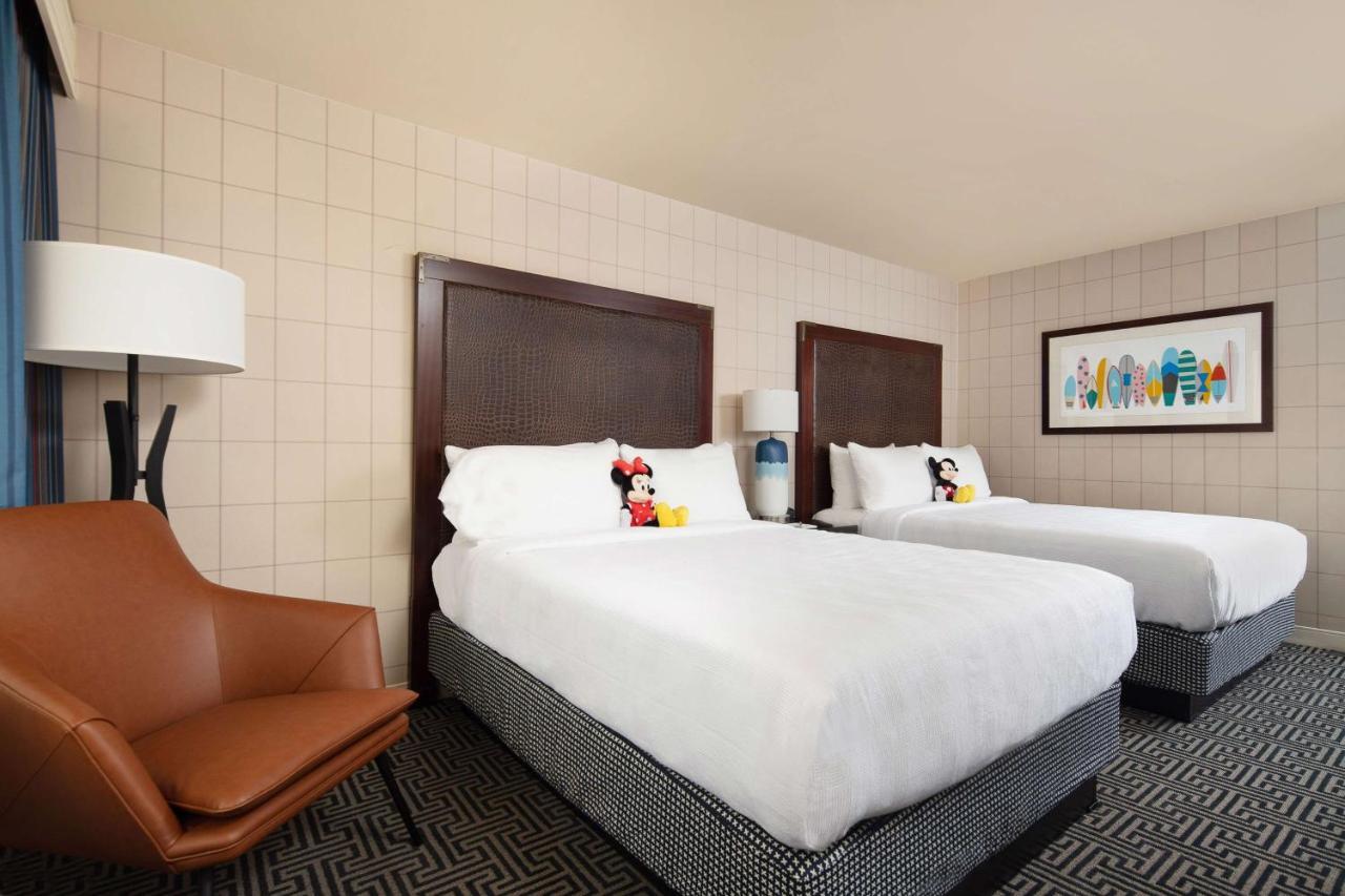 Deluxe Queen Room with Two Queen Beds and Park view,1275946492:JPEG
