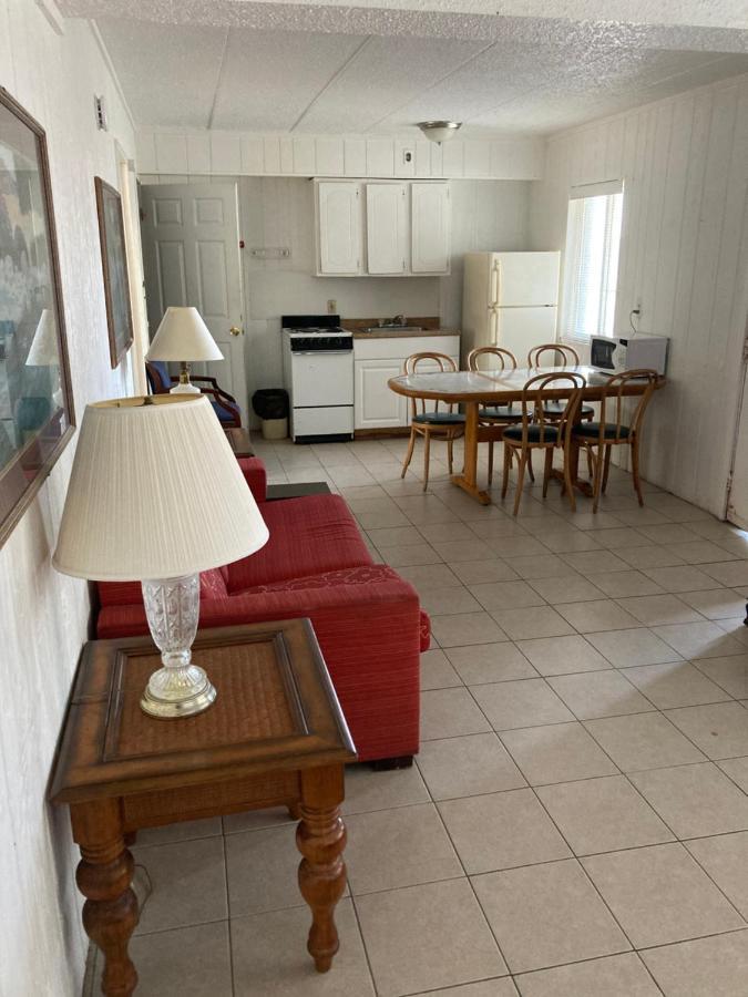 Two-Bedroom Apartment,1106692368:JPEG