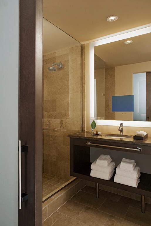 Chambre avec 2 Grands Lits Queen-Size