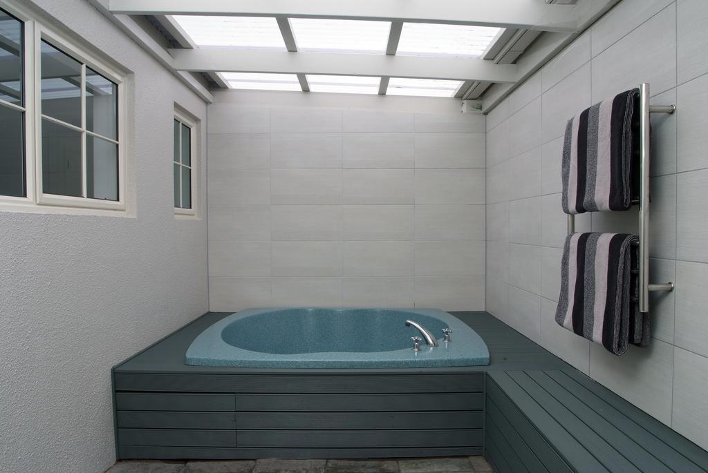 Executive One Bedroom Suite with Spa Pool