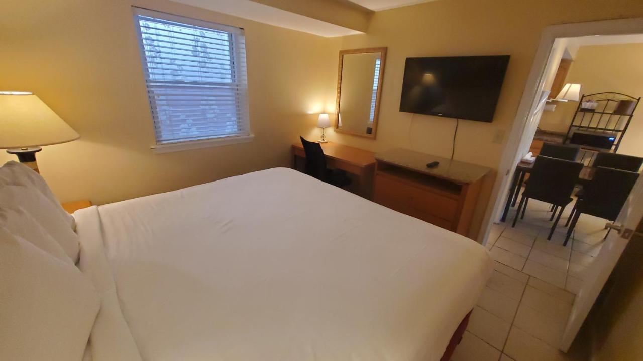 Two-Bedroom Apartment,1139242957:JPEG