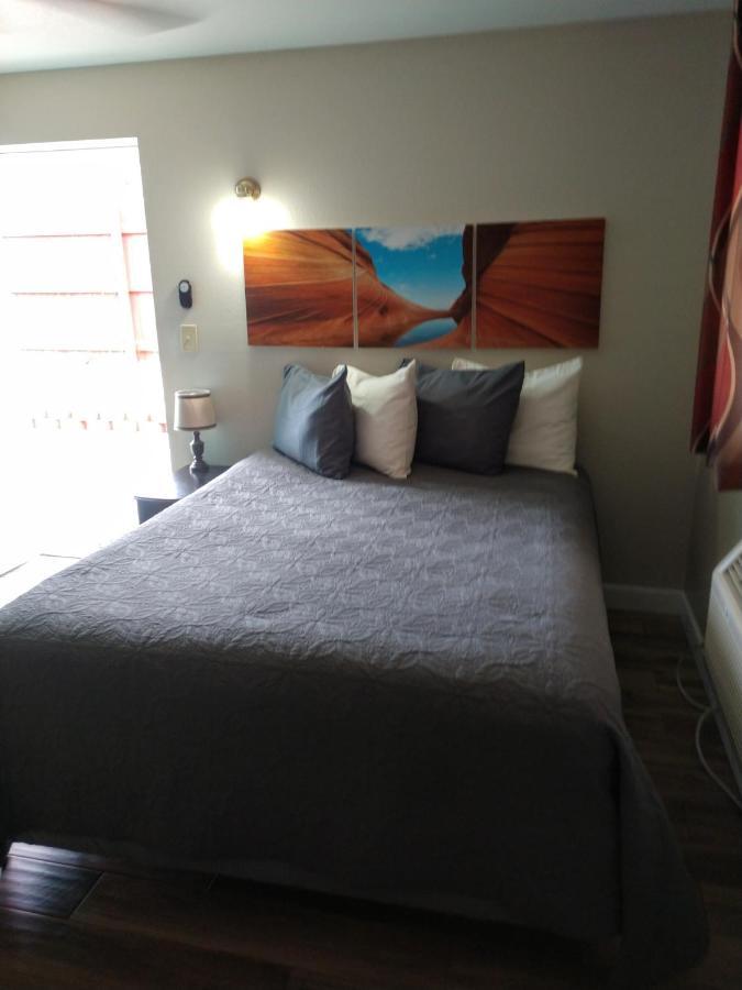 Queen Room