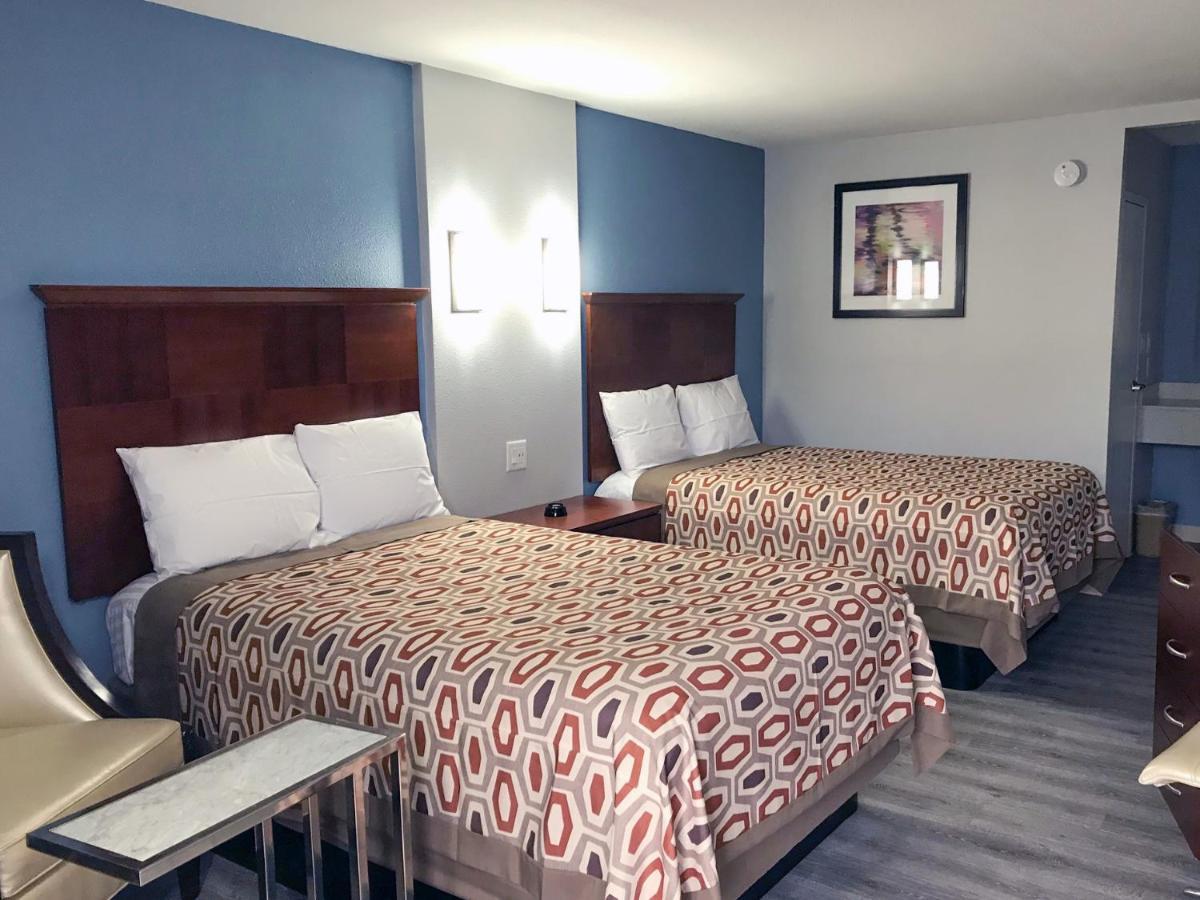 Double Room Two Double Beds Non-Smoking