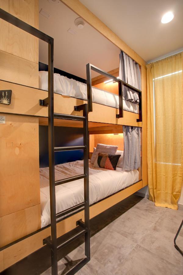 Family/Group Room, 1 Queen Bed and 6Twin Bunk Beds,1155368964:JPEG