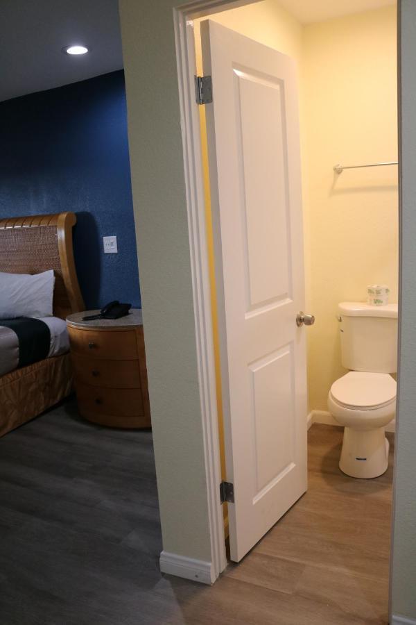Deluxe Double Room,1177765525:JPEG