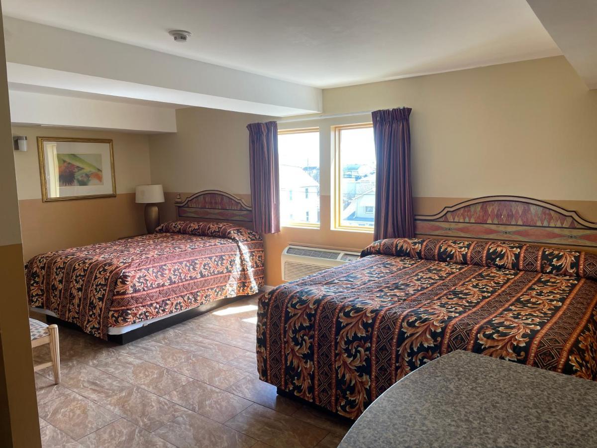 King Room with Two King Beds