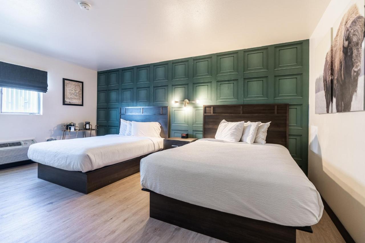 Standard Queen Room Two Queen Beds