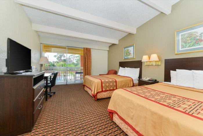 Double Room with Two Double Beds - Non-Smoking with Balcony or Patio,1211275060:JPEG