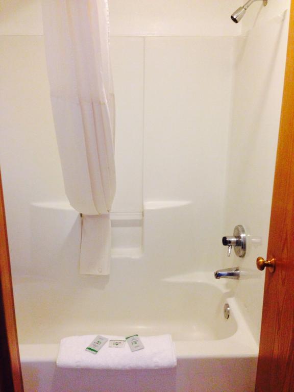 King Room (Non-Smoking)