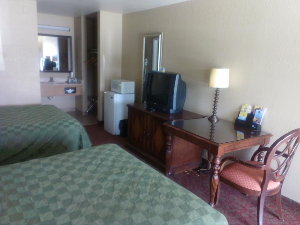 Chambre 2 Lits Queen-Size - Non-Fumeurs