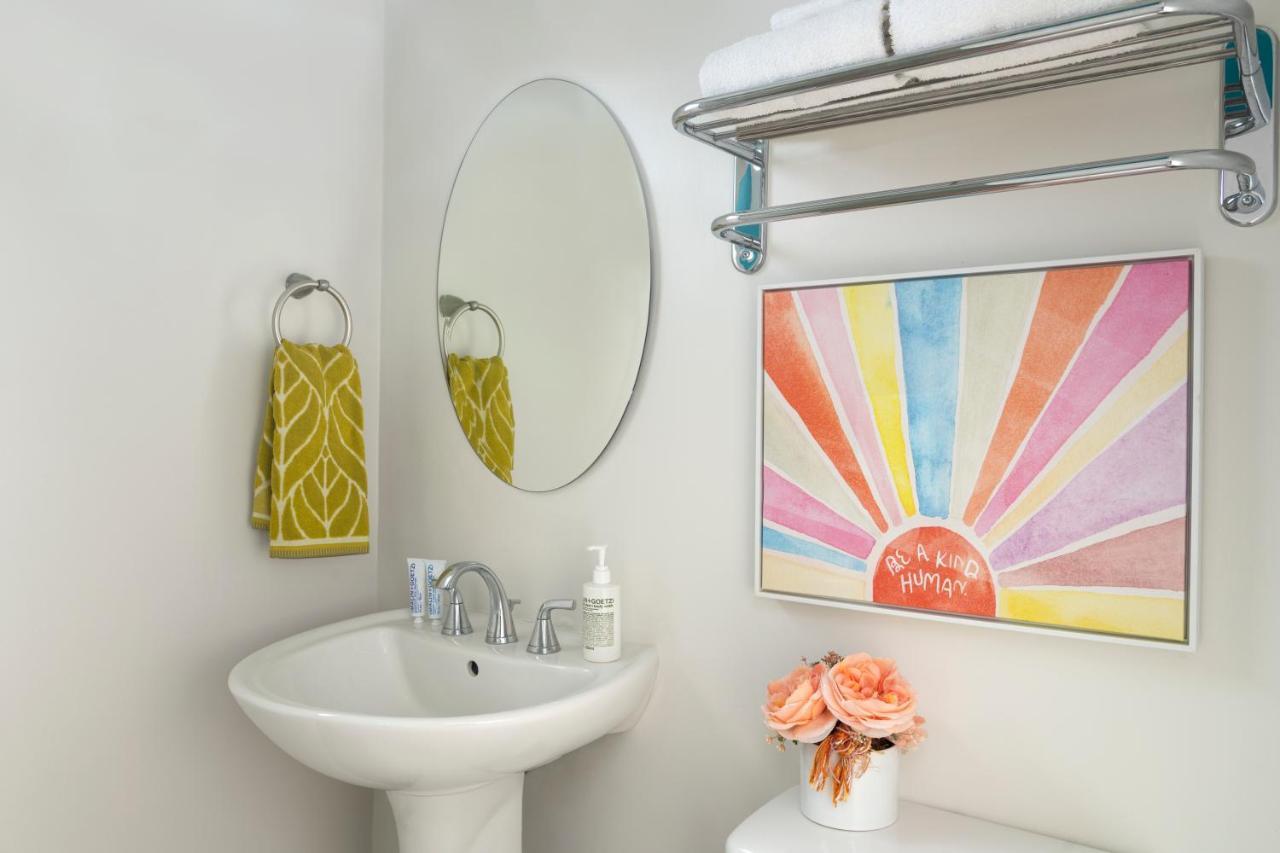 King Room,1229645165:JPEG