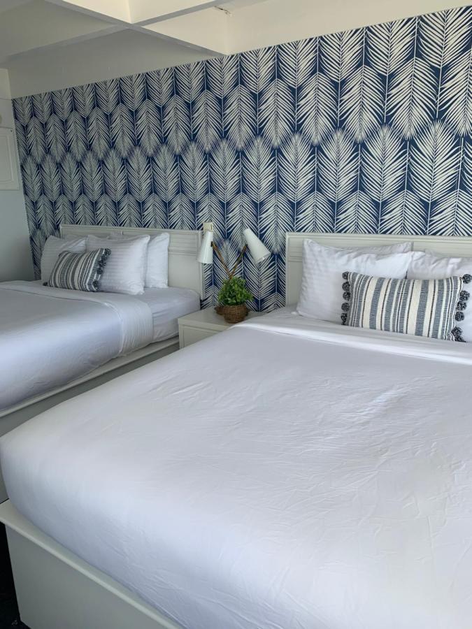 Deluxe Double Room with Balcony and Sea View,1233963179:JPEG