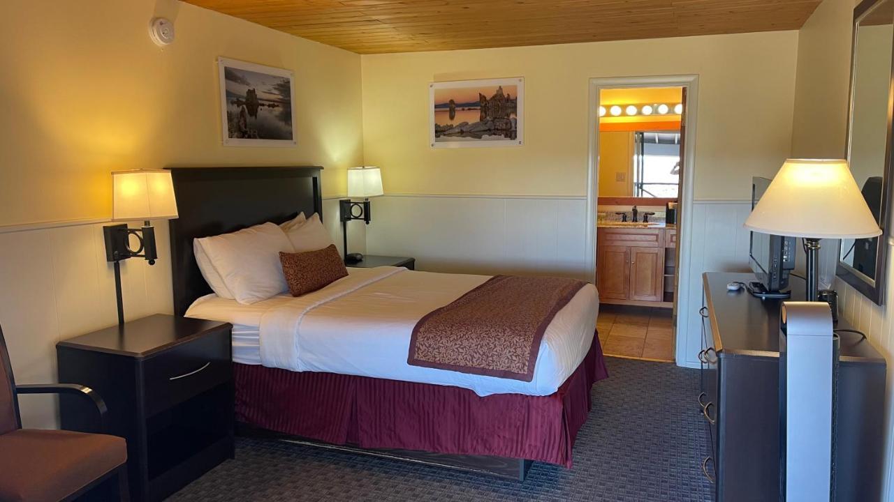 Queen Room,1272116551:JPEG