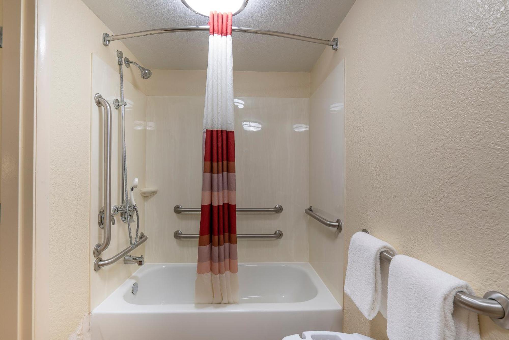 Superior King Room Disability Access Smoke