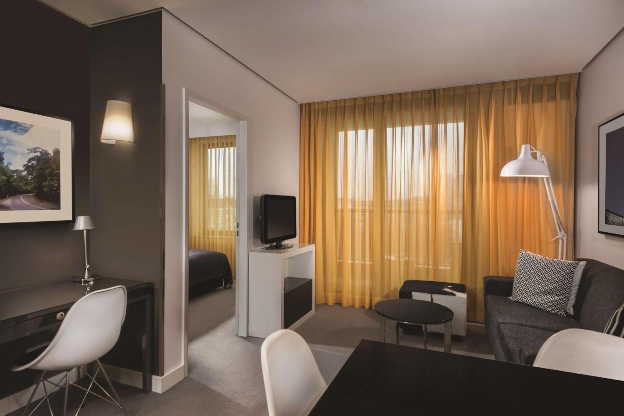 Two-Bedroom Interconnecting Family Apartment,1280027740:JPEG