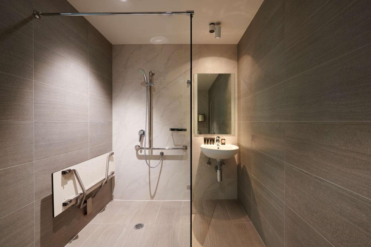 2 Interconnecting Deluxe Room