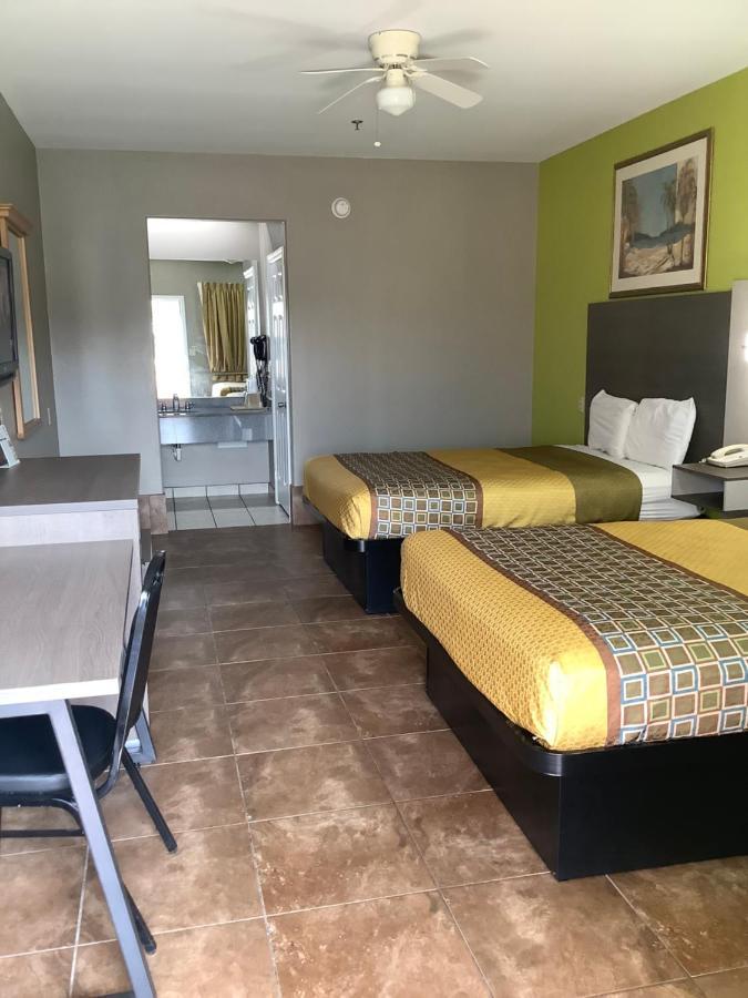 Deluxe Queen Room Two Queen Beds Kitchenette Non-Smoking