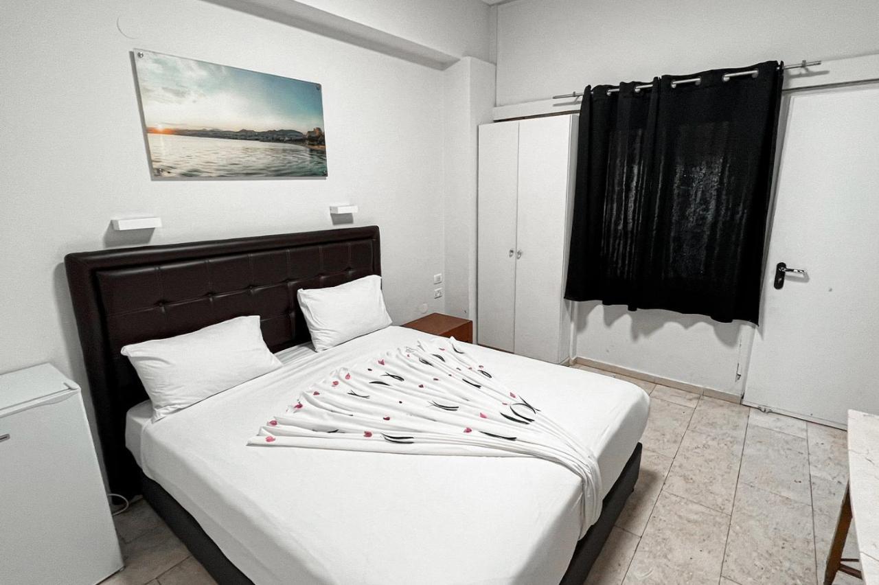 Double Room,1315148368:JPEG