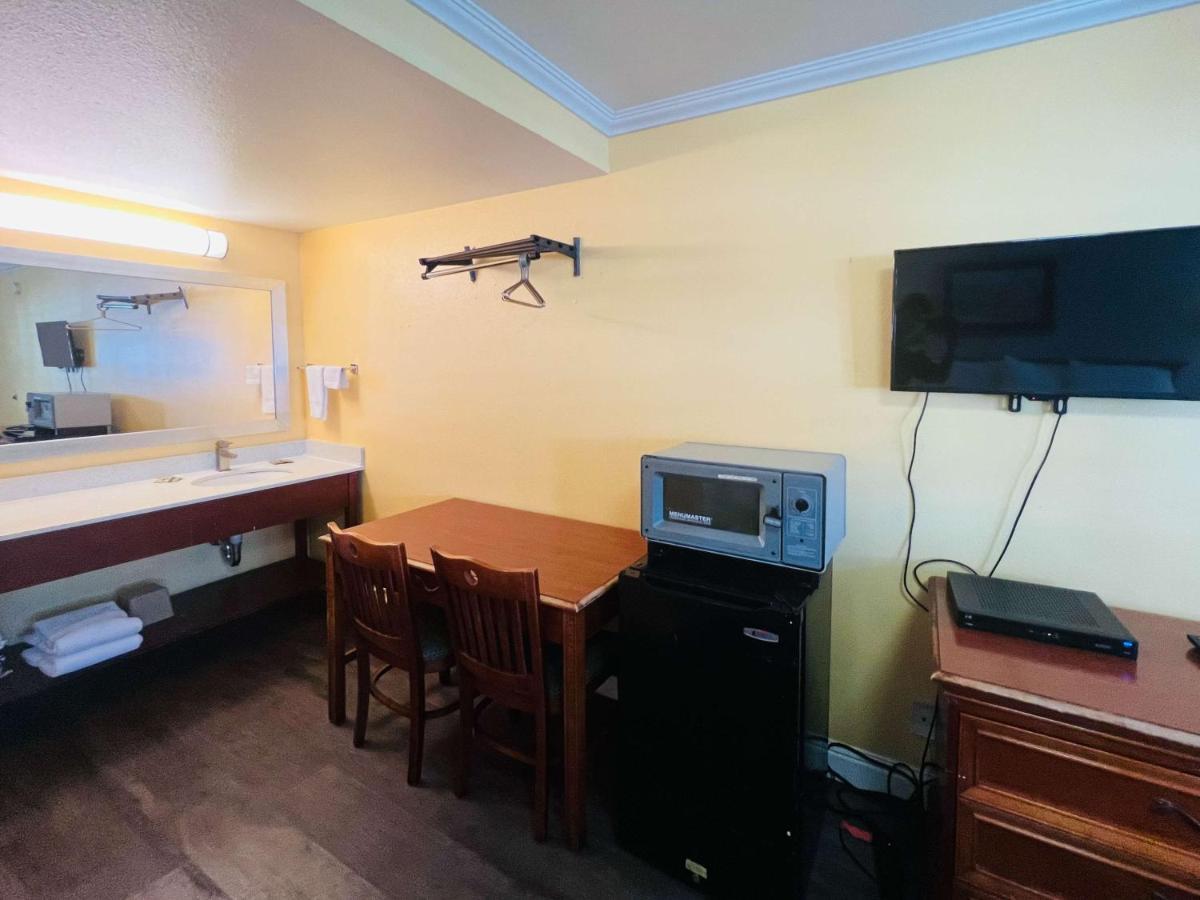 Kamer met 2 Queensize Bedden - Rookvrij