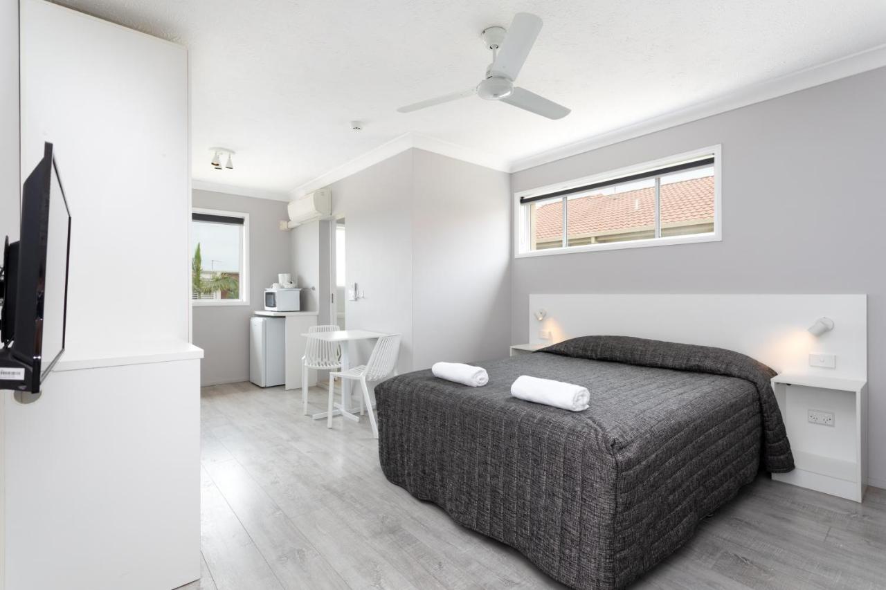Double Room - Stair Access Only (Parking subject to availability),1406802203:JPEG