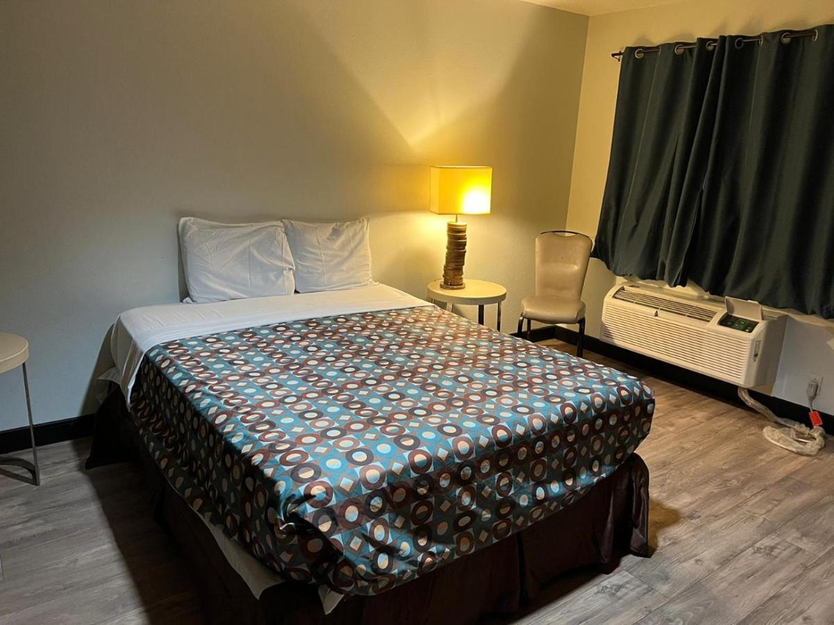 Economy Single Room,1377825524:JPEG