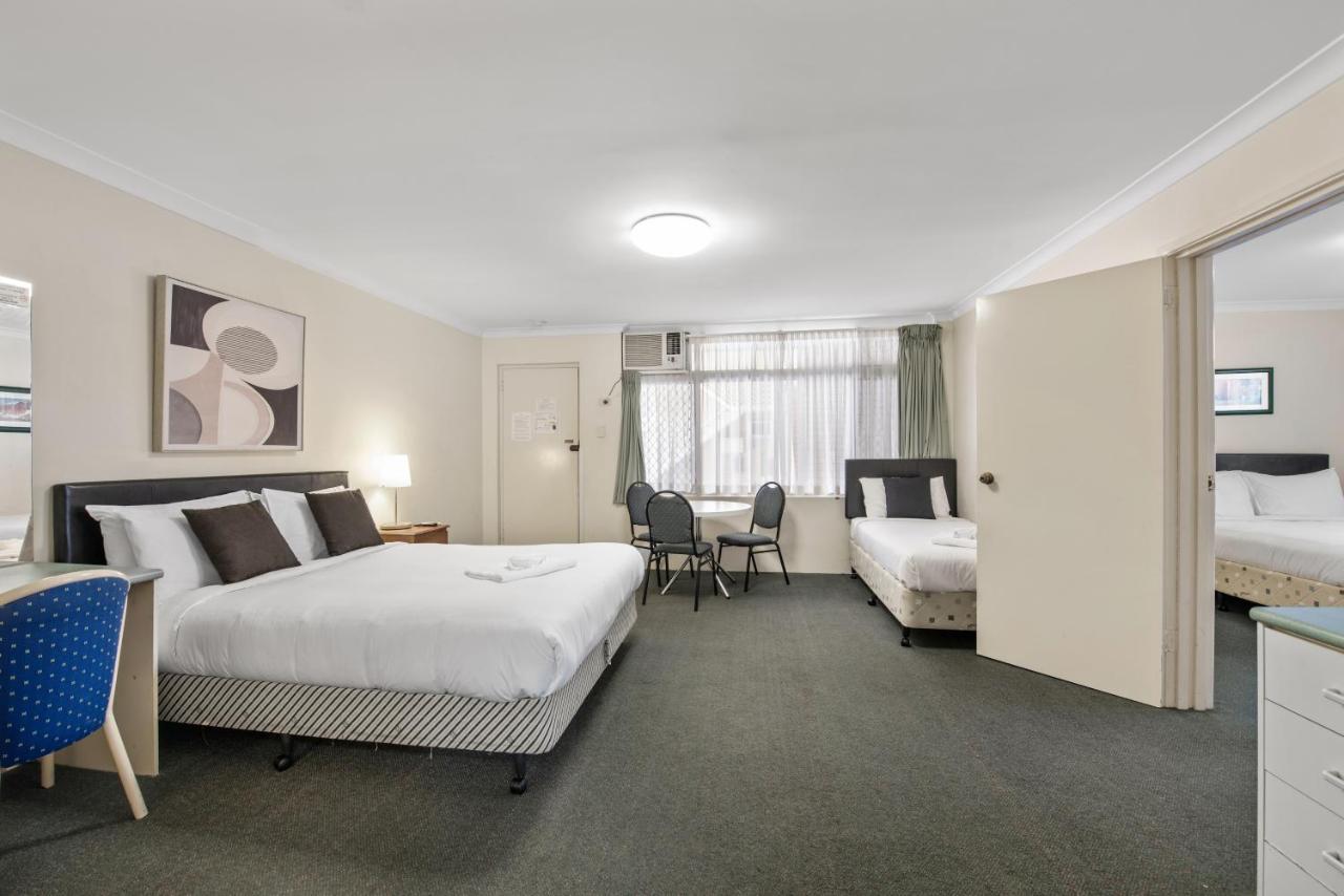 Family Room - 5pax or Family Suite