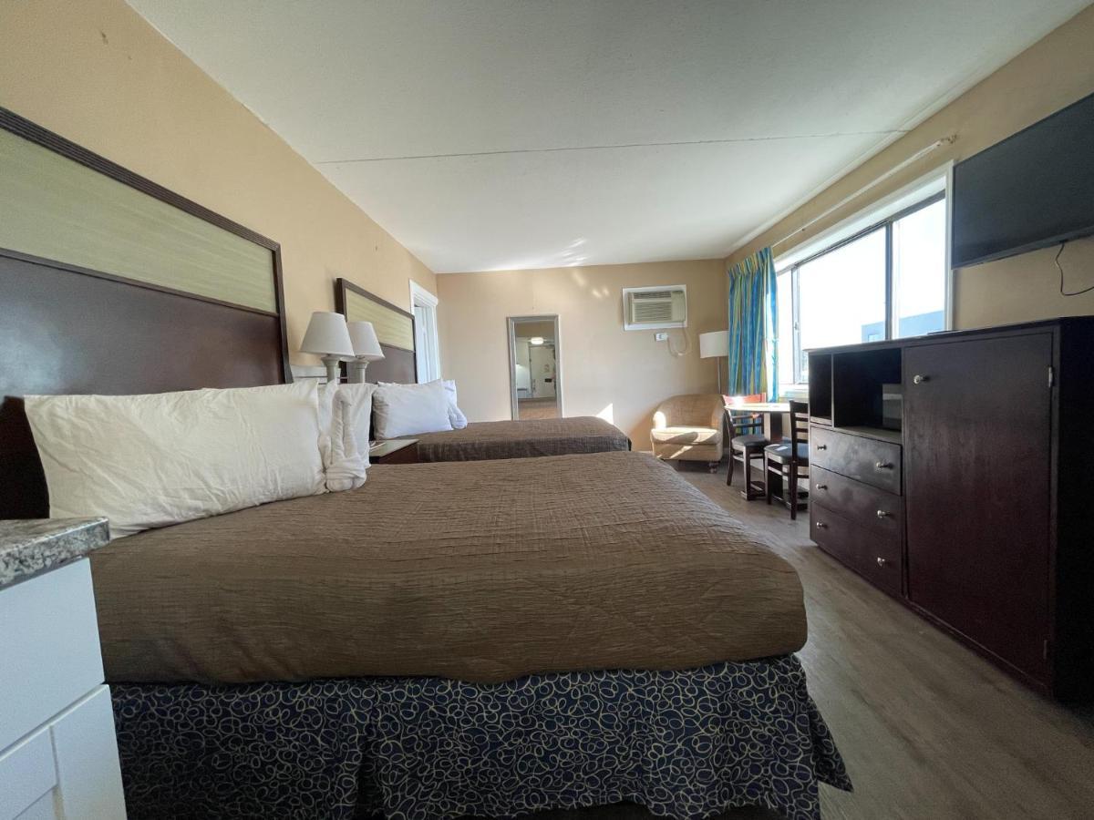 Side View Two Room Unit