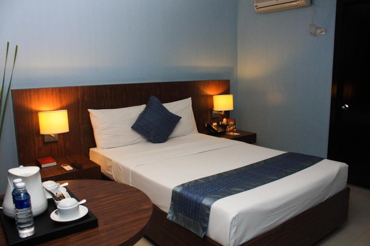 Premier Standard Room,1457382547:JPEG