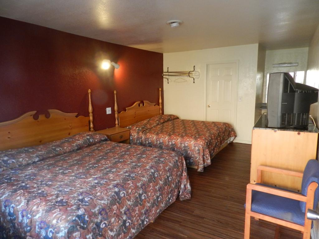 King Room with Pool View,712797322:JPEG