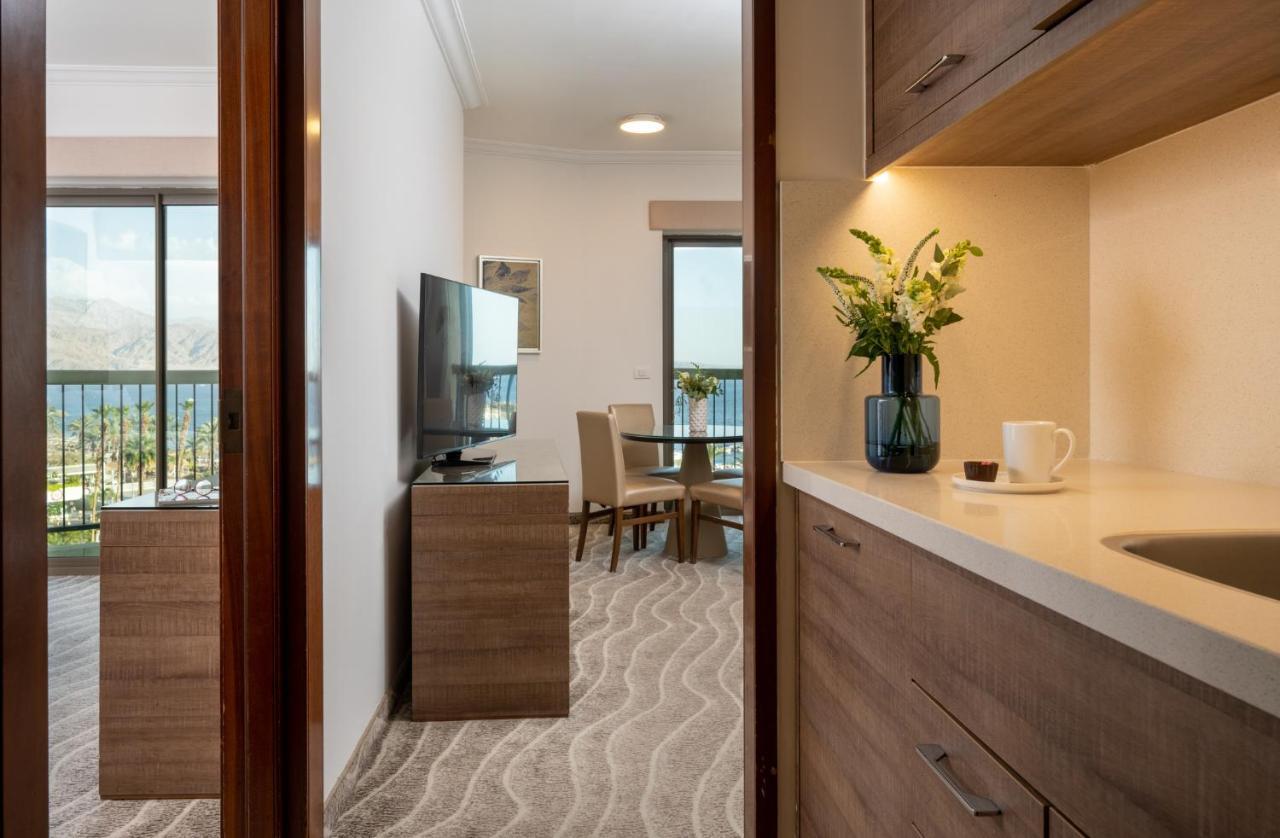 Junior Deluxe Suite (2 Adults + 2 Children),1422841314:JPEG