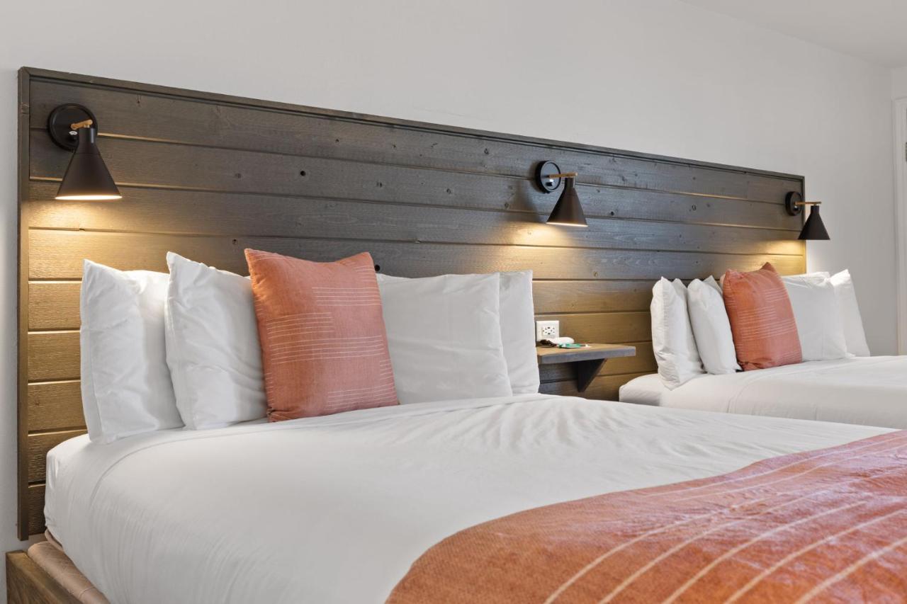 Queen Room Two Queen Beds