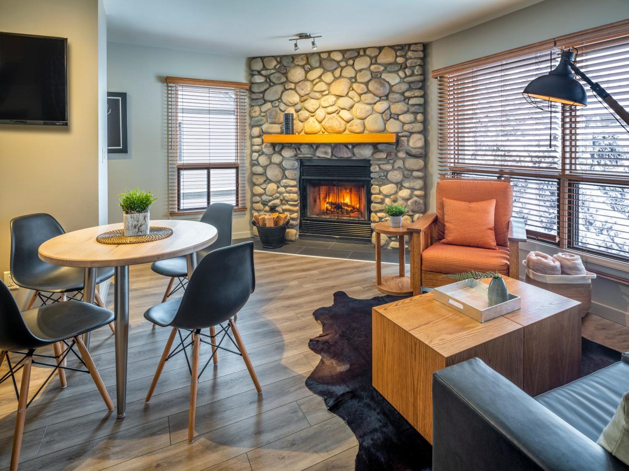 Buffalo King Suite
