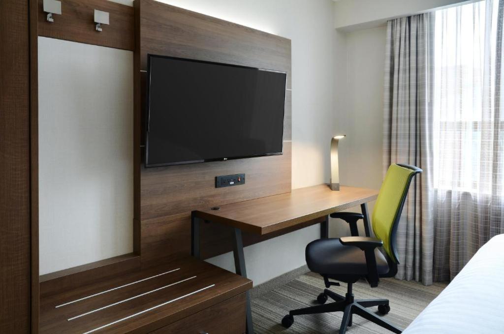 Standard Room,1440087304:JPEG