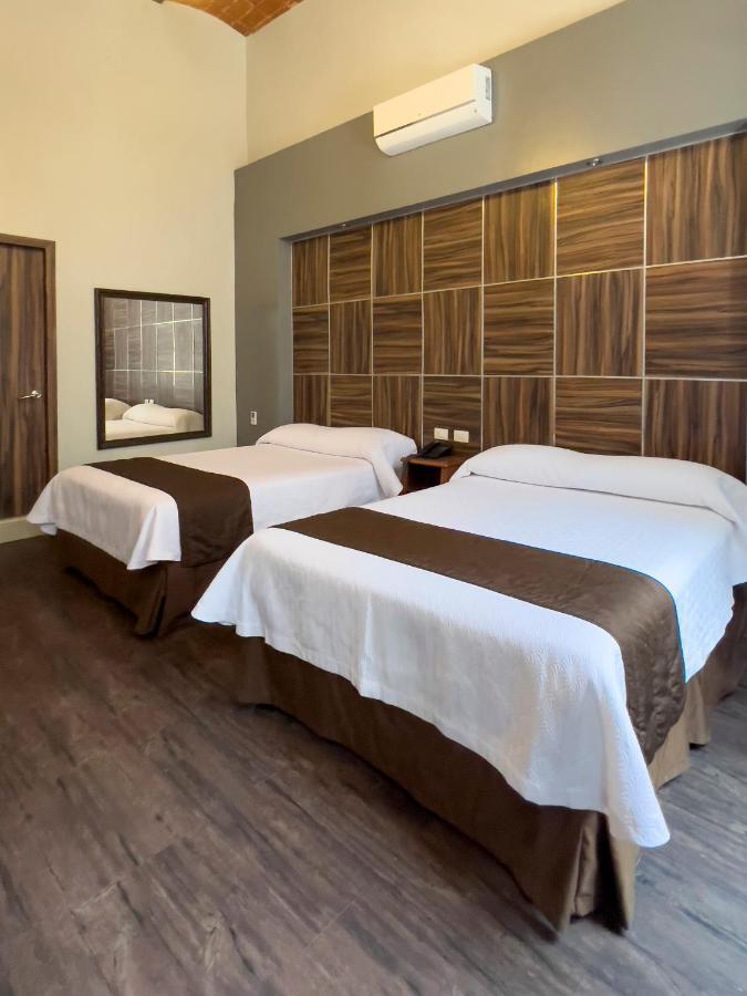 Twin Room,1499343919:JPEG