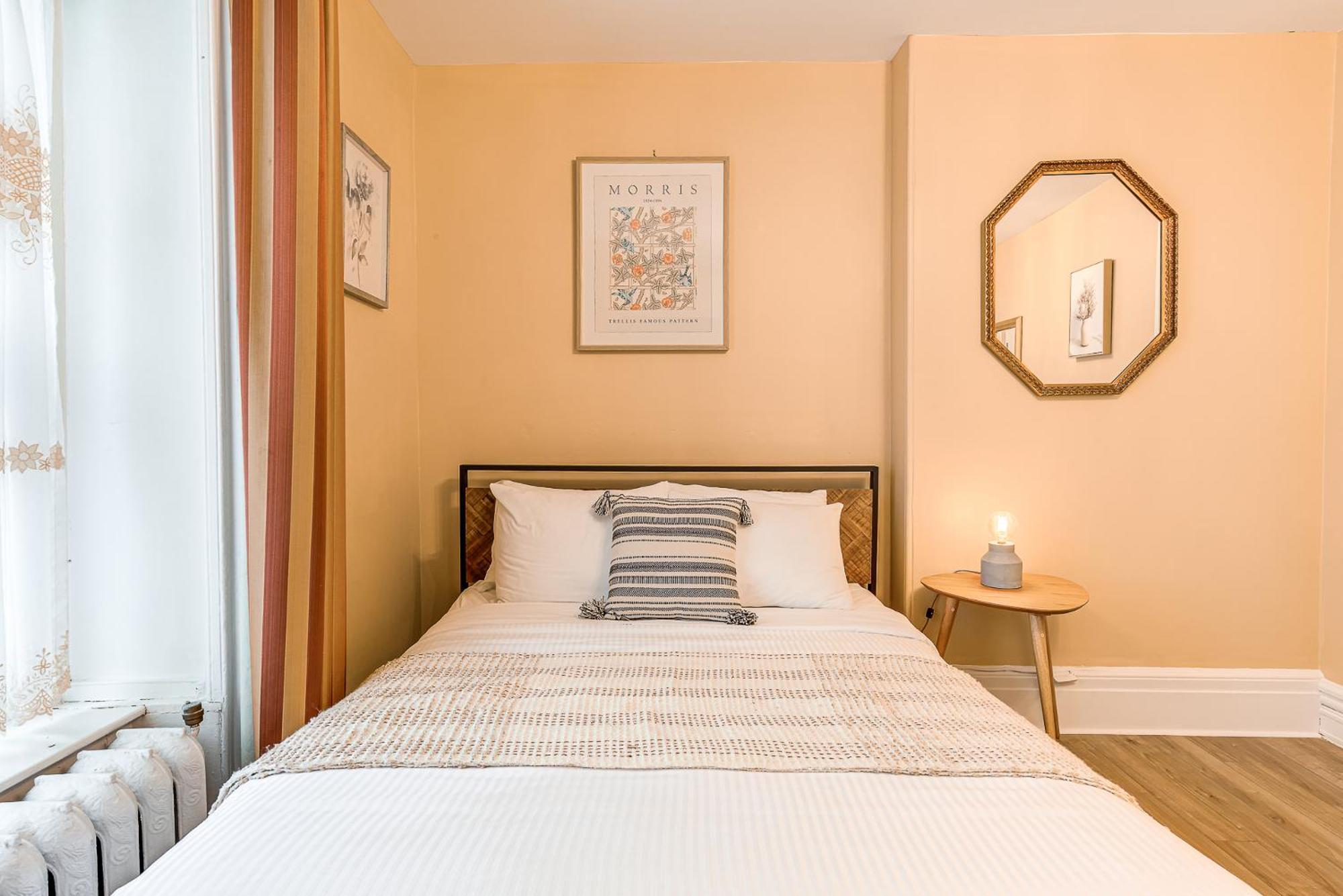 Queen Room