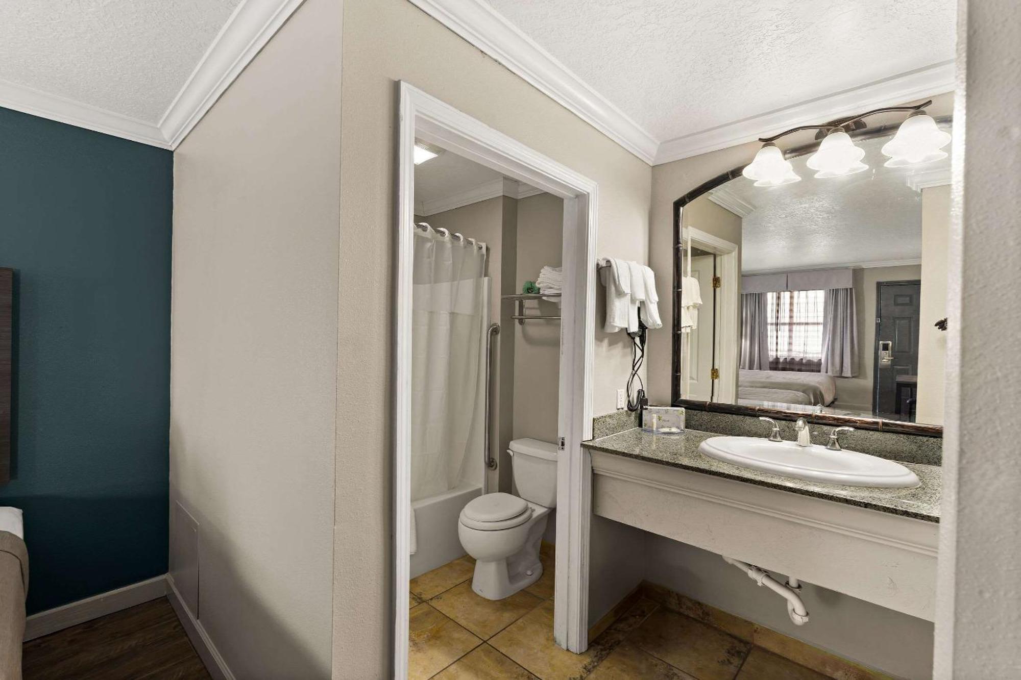 King Room - Disability Access/Non Smoking,1531310164:JPEG