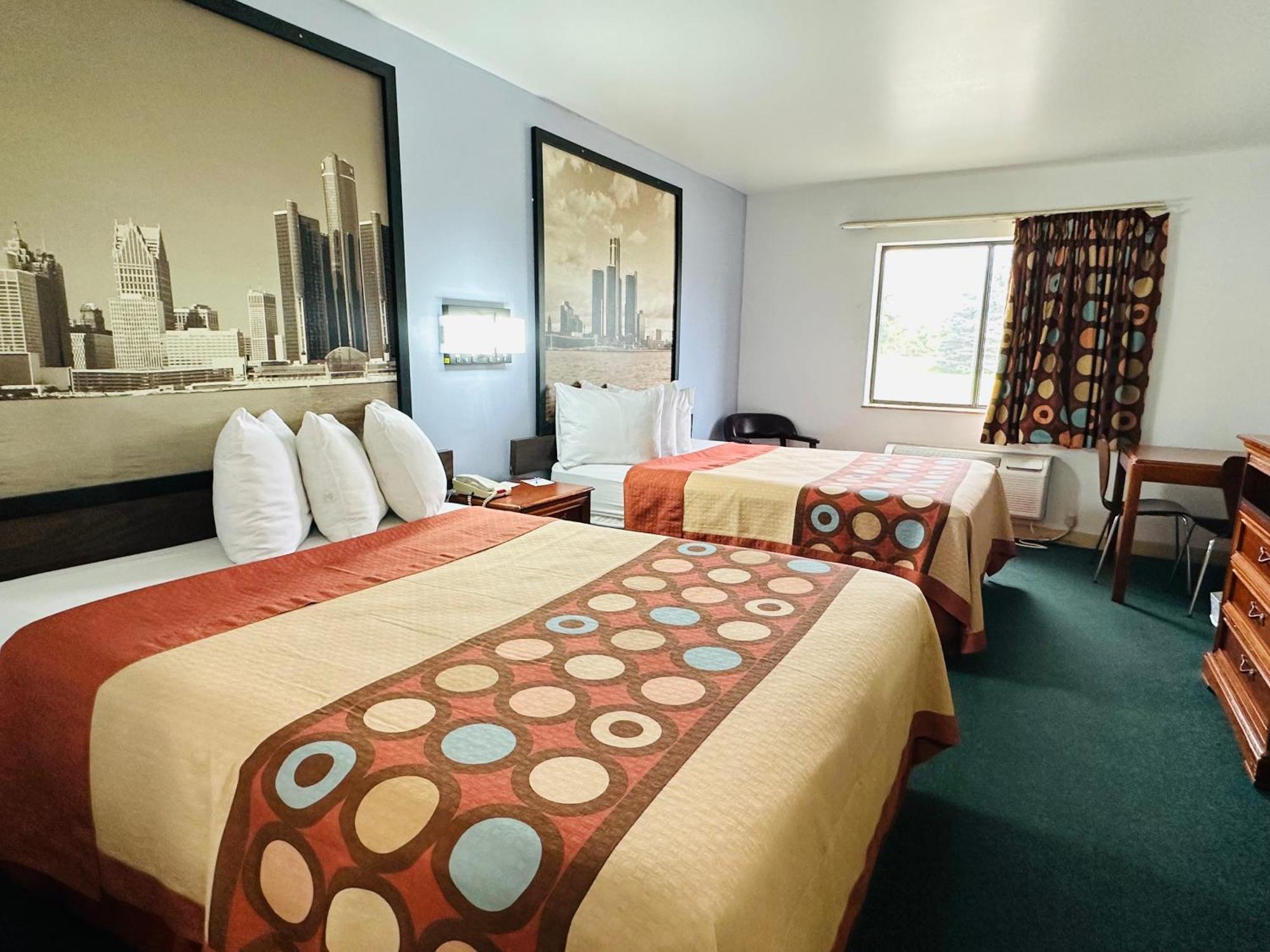 Queen Room with Two Queen Beds - Non-Smoking,1596031180:JPEG
