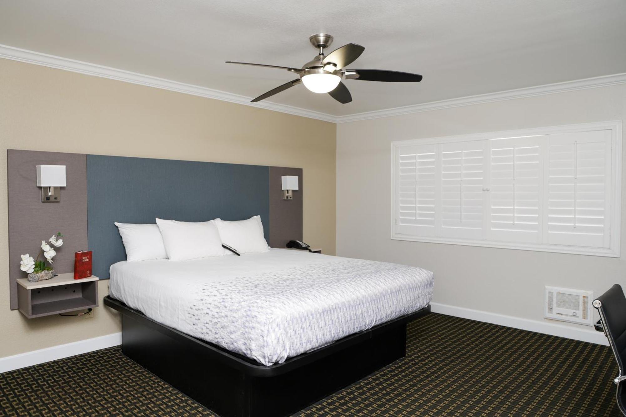 Chambre Lit King-Size - Non-Fumeurs