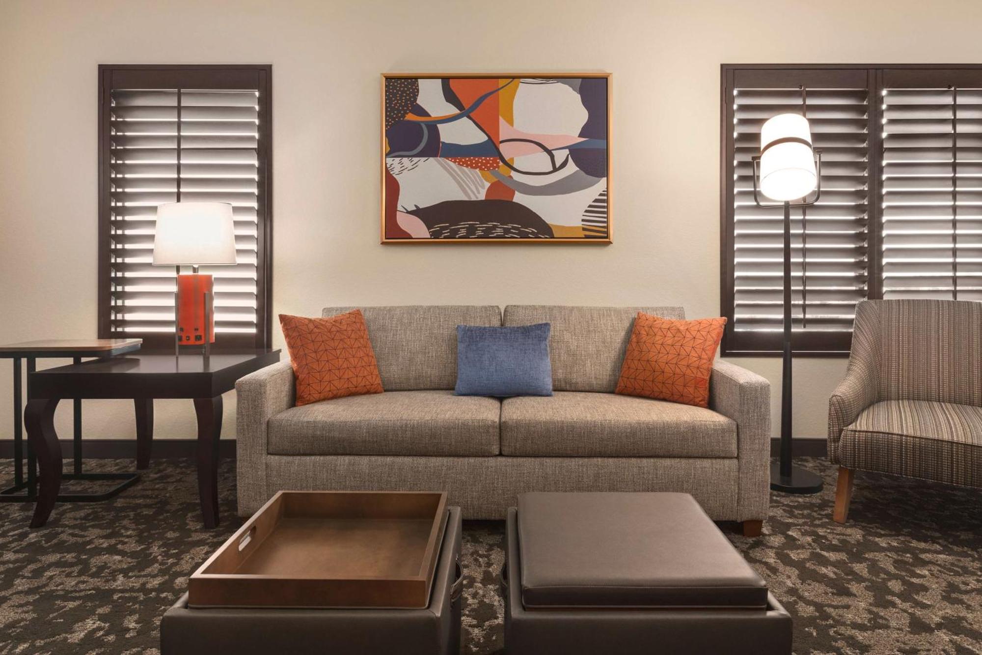 Suite Esquinera con vistas a la ciudad - No fumadores - Cama extragrande