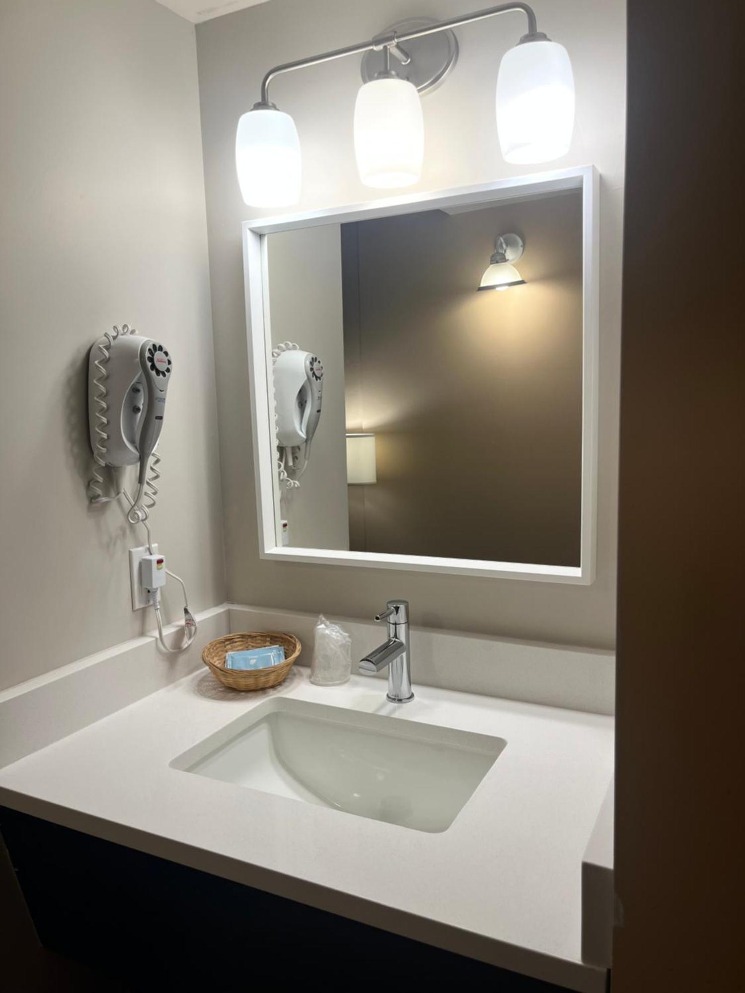 Chambre Lit King-Size de Luxe - Vue sur Montagne