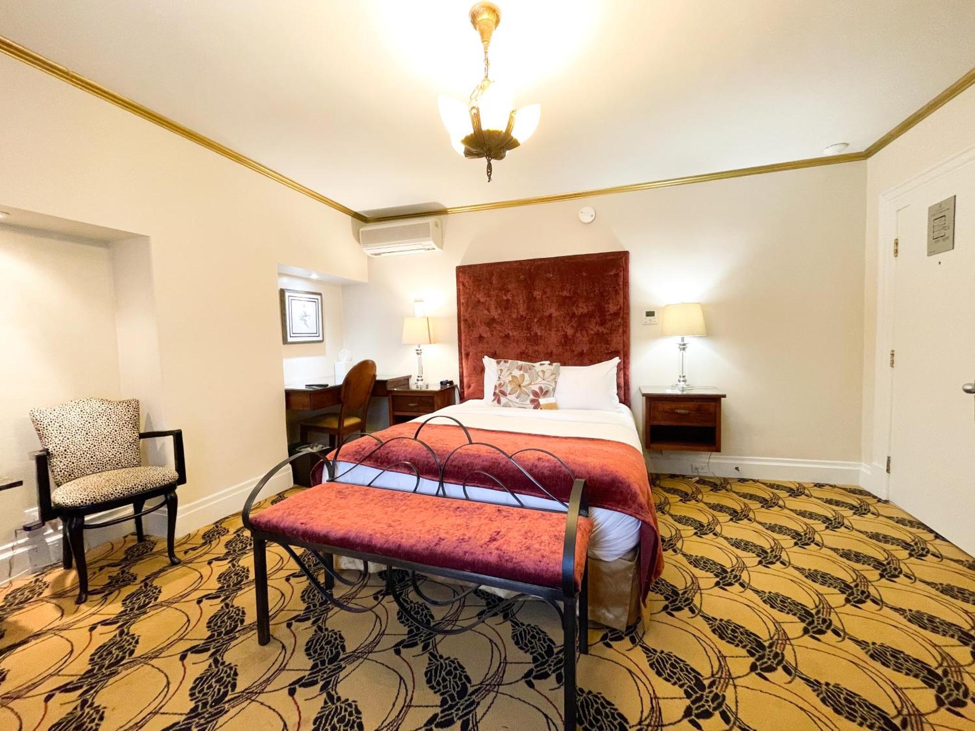 Classic Room
