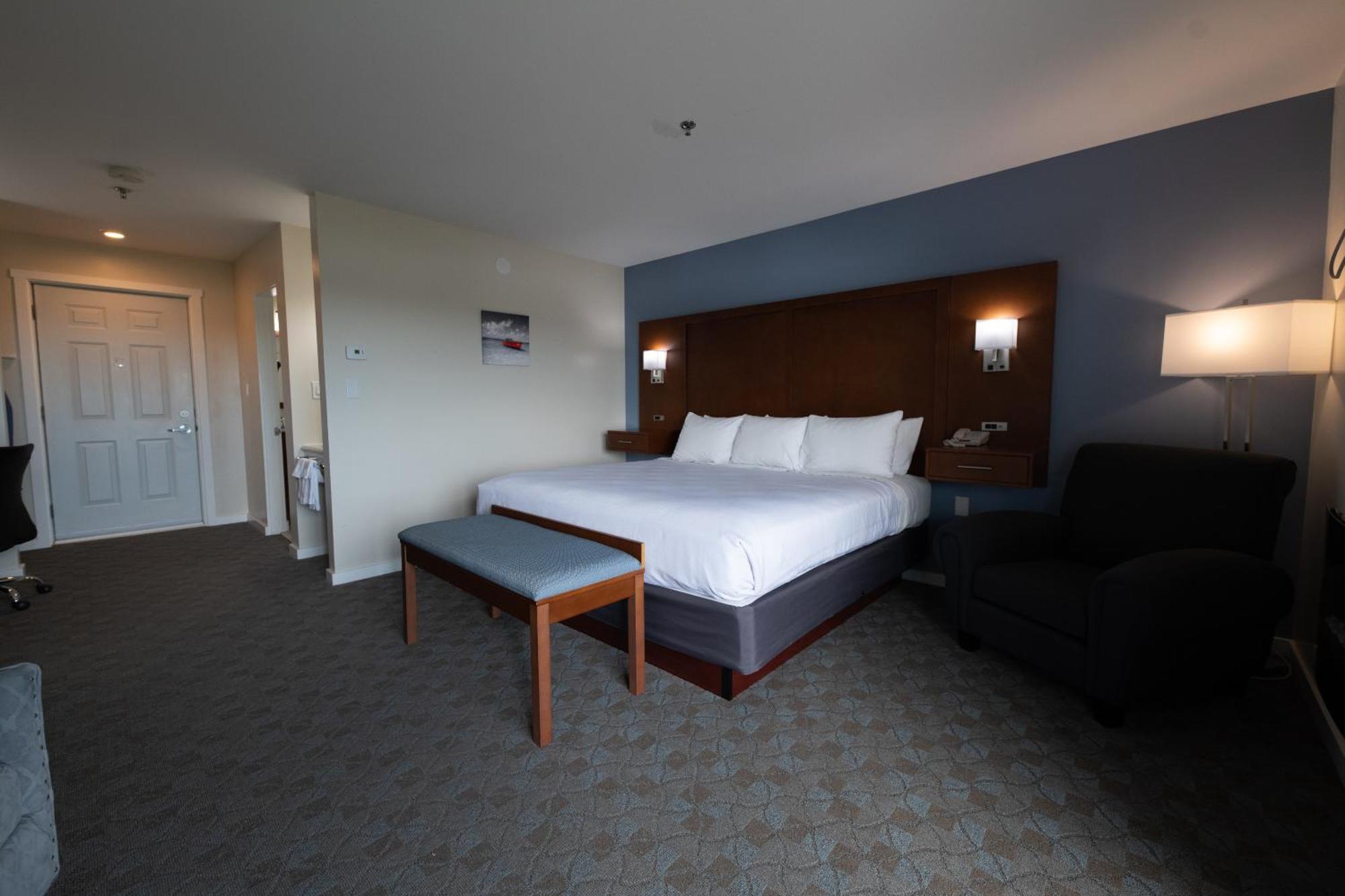 Superior King Room Ocean View
